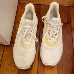 Adidas bounce gym shoe